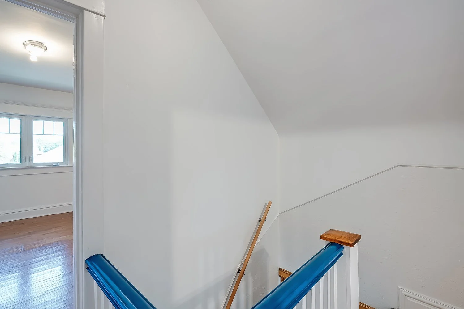 96 Belcourt Rd 052.jpg