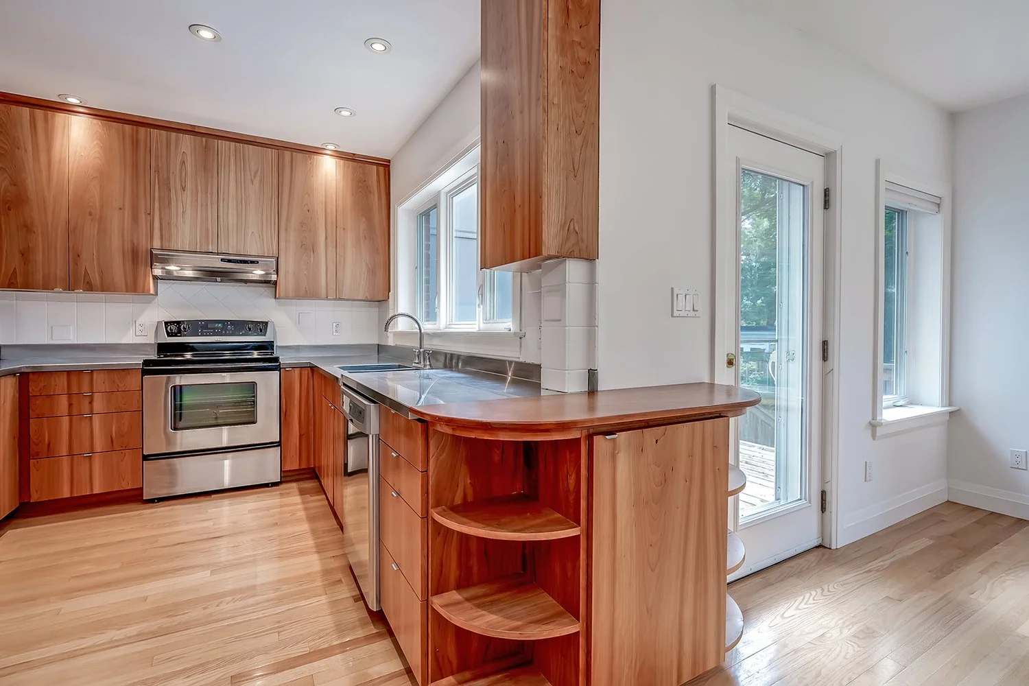 47 Belcourt Rd 029.jpg