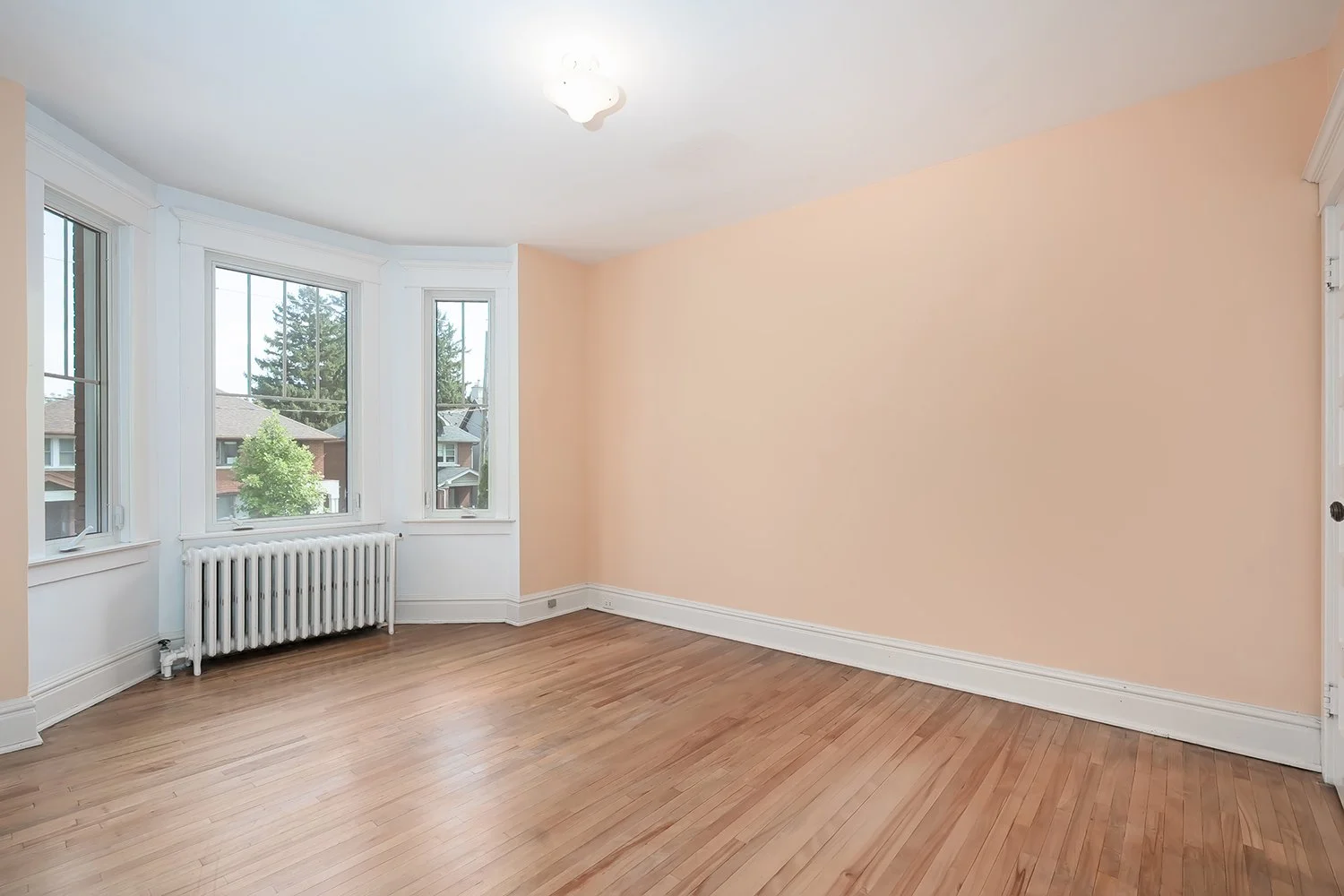 72 Belcourt Rd 041.jpg