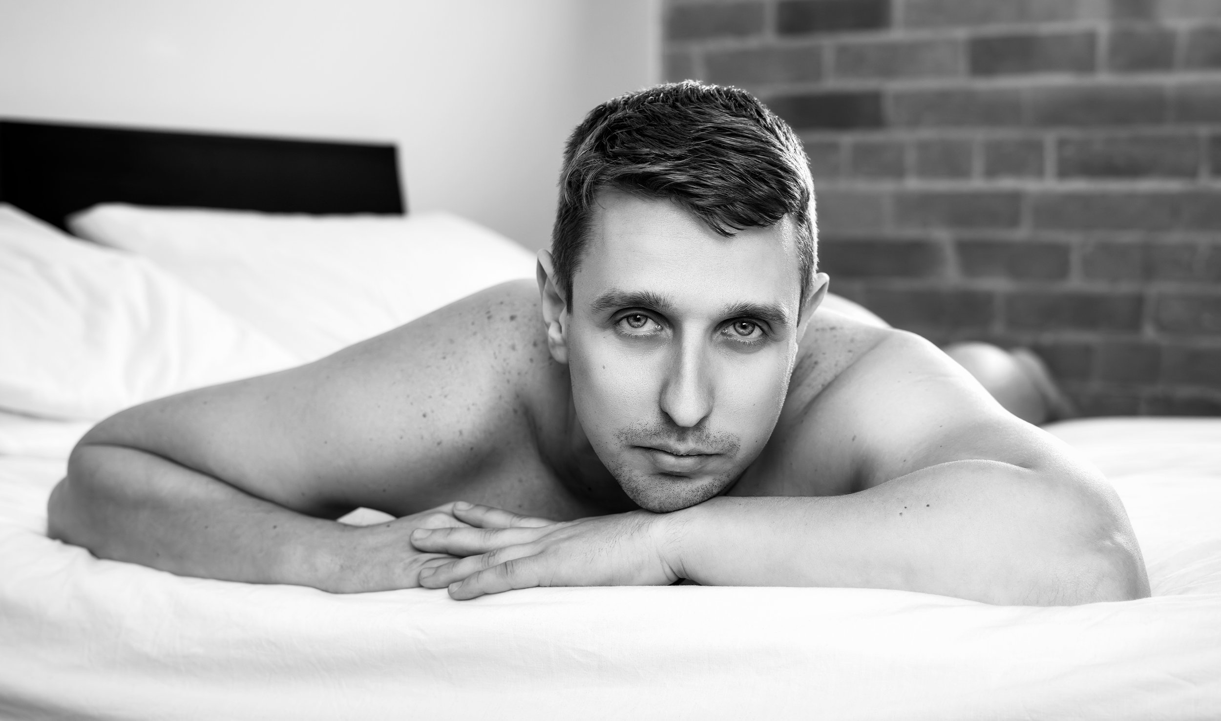 900 Come To Bed Eyes A DSC00276-Mono.jpg