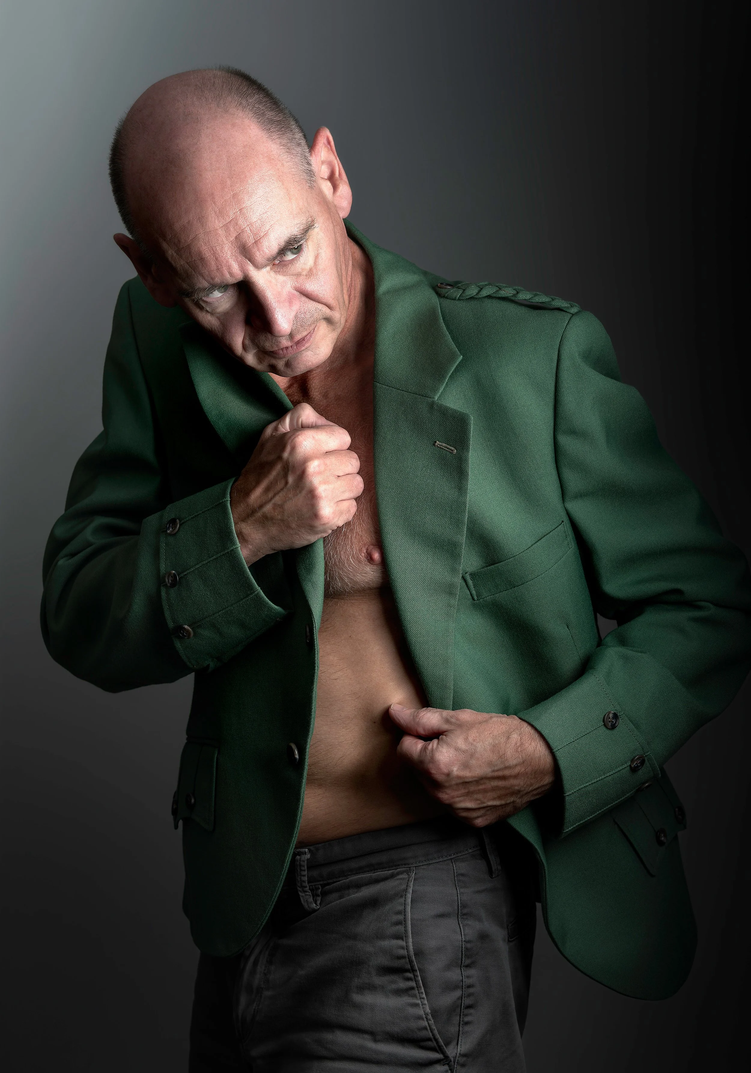 900 The Green Jacket DSC02227.jpg