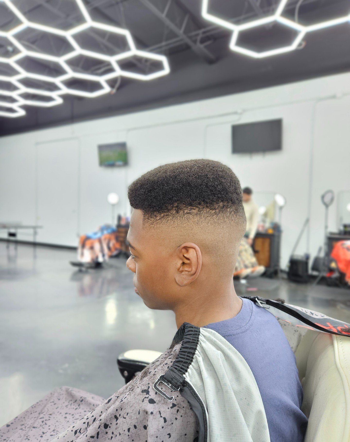 Haircut done by @nonstop_kenny 💈

#barbershops #barberlove #faded #coloradosprings #hairstyle #coloradospringsbarber #bestbarber #freshhaircut #nonstopkenny #ultimatebarberco #ultimatebarber