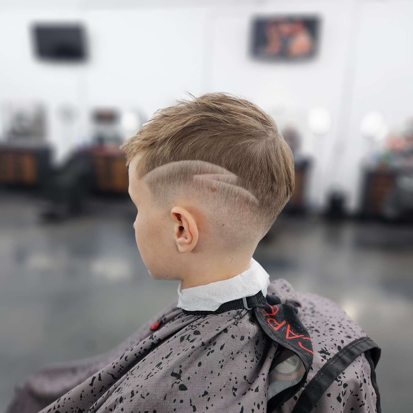 Whether you want traditional or trendy, we can make it happen at Ultimate Barber Co!🔥

#barbershops #barberlove #faded #coloradosprings #hairstyle #coloradospringsbarber #bestbarber #freshhaircut #ultimatebarberco #ultimatebarber #coloradospringsbar