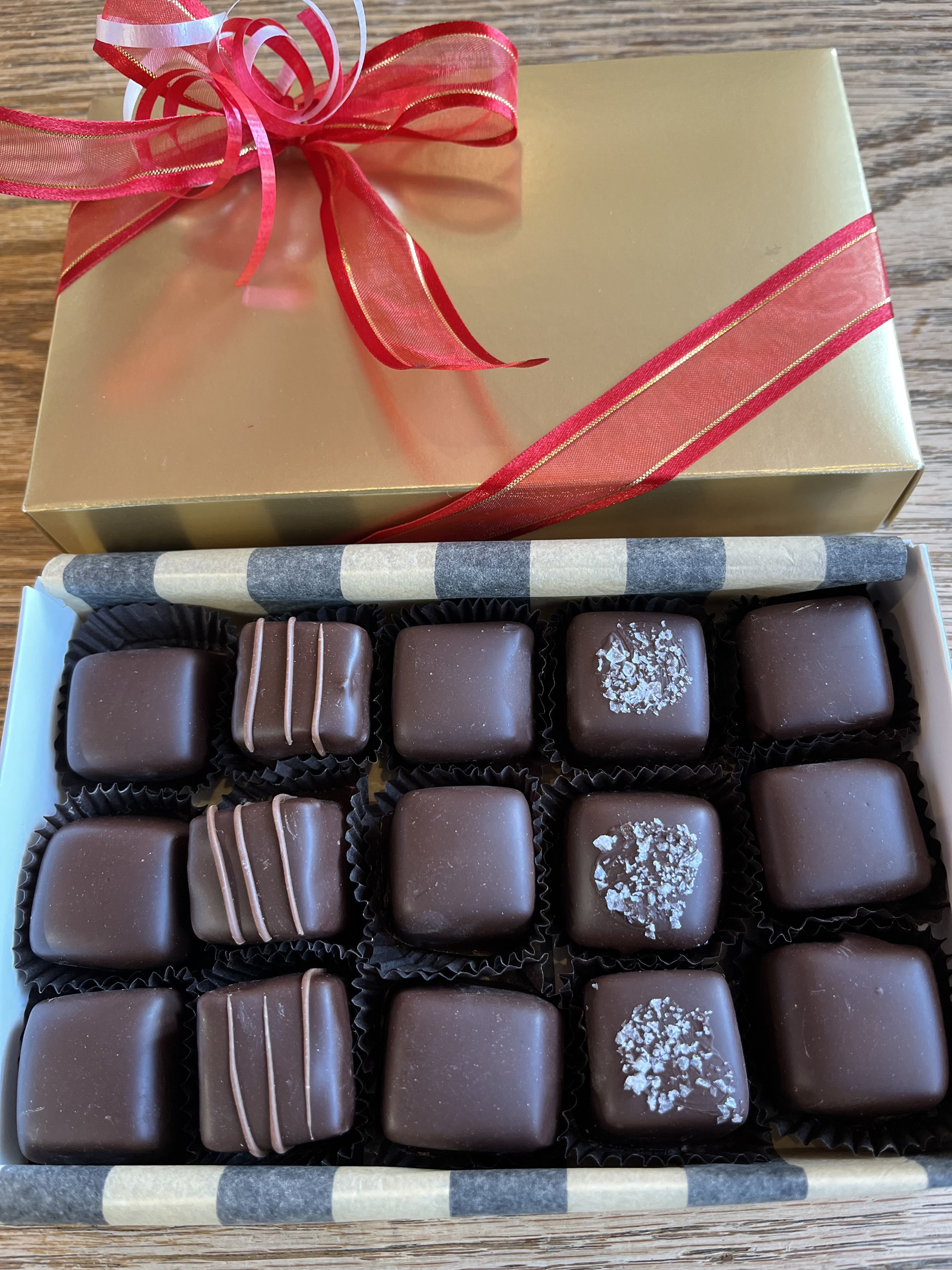 Medium Assorted Belgian Dark Caramels