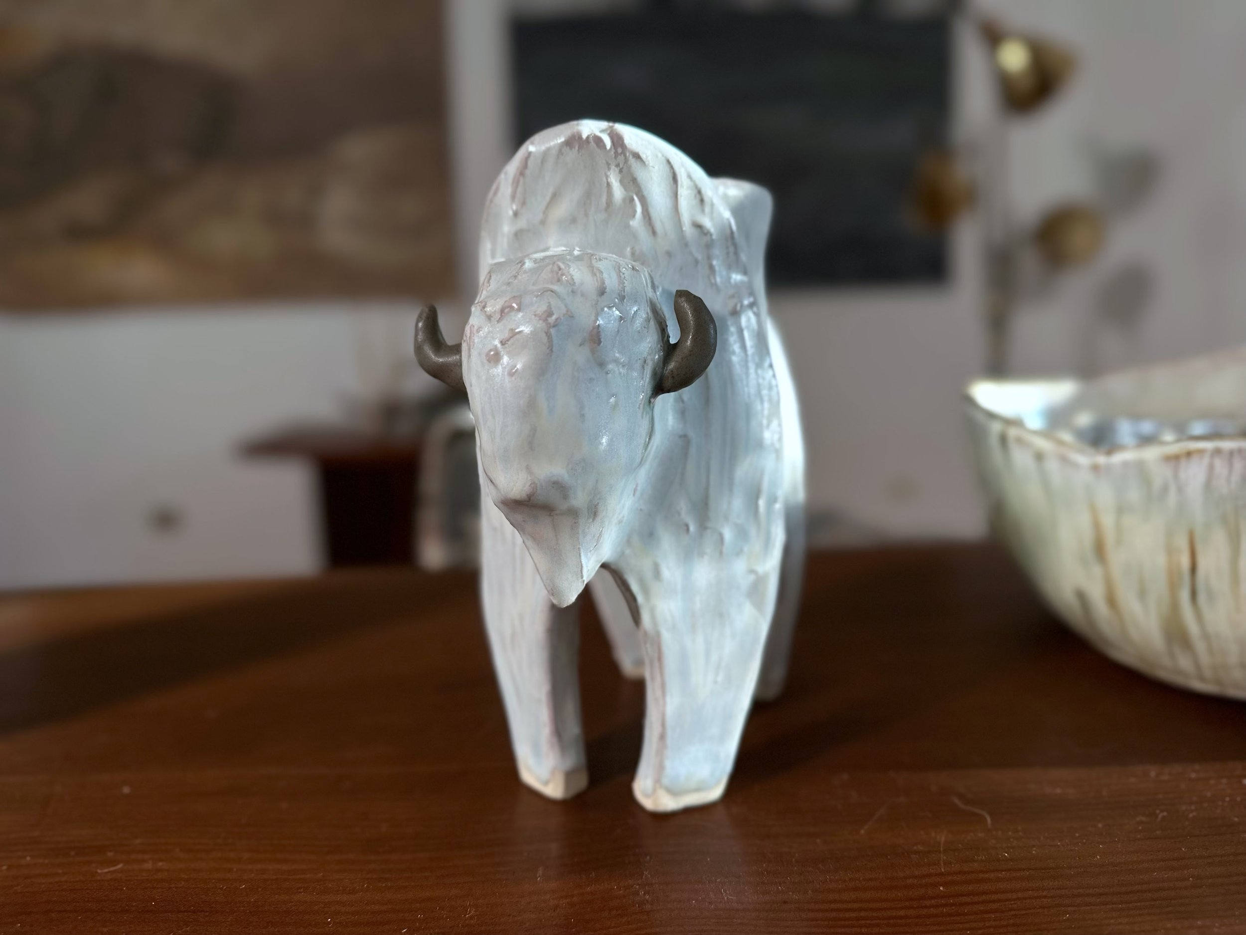 Bison White Big - Yellowstone Wild Life Collection - Vase (Large)