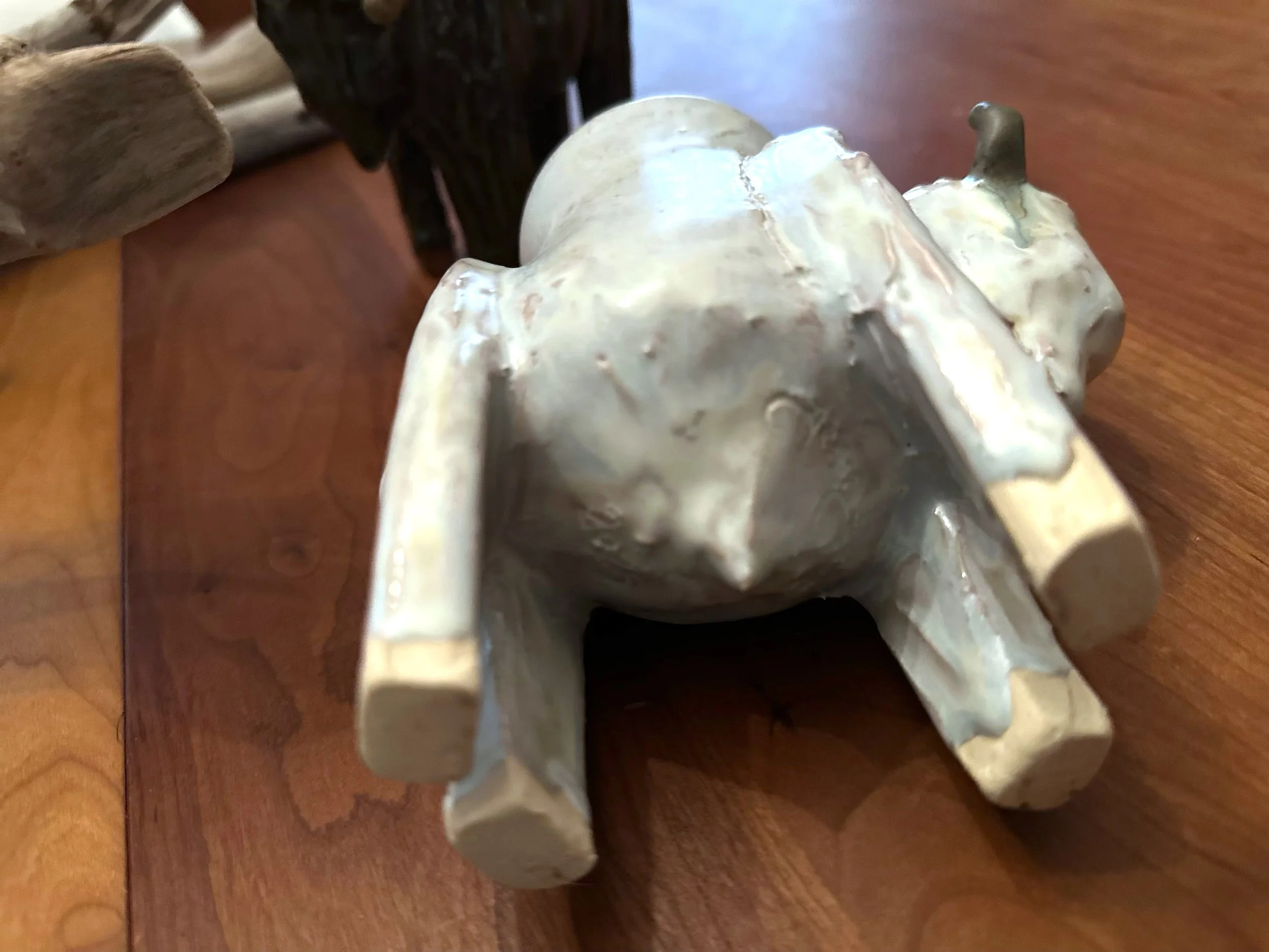 small bison vase (White) belly signature by Yellowstoneware by jesse Fales copy.jpg