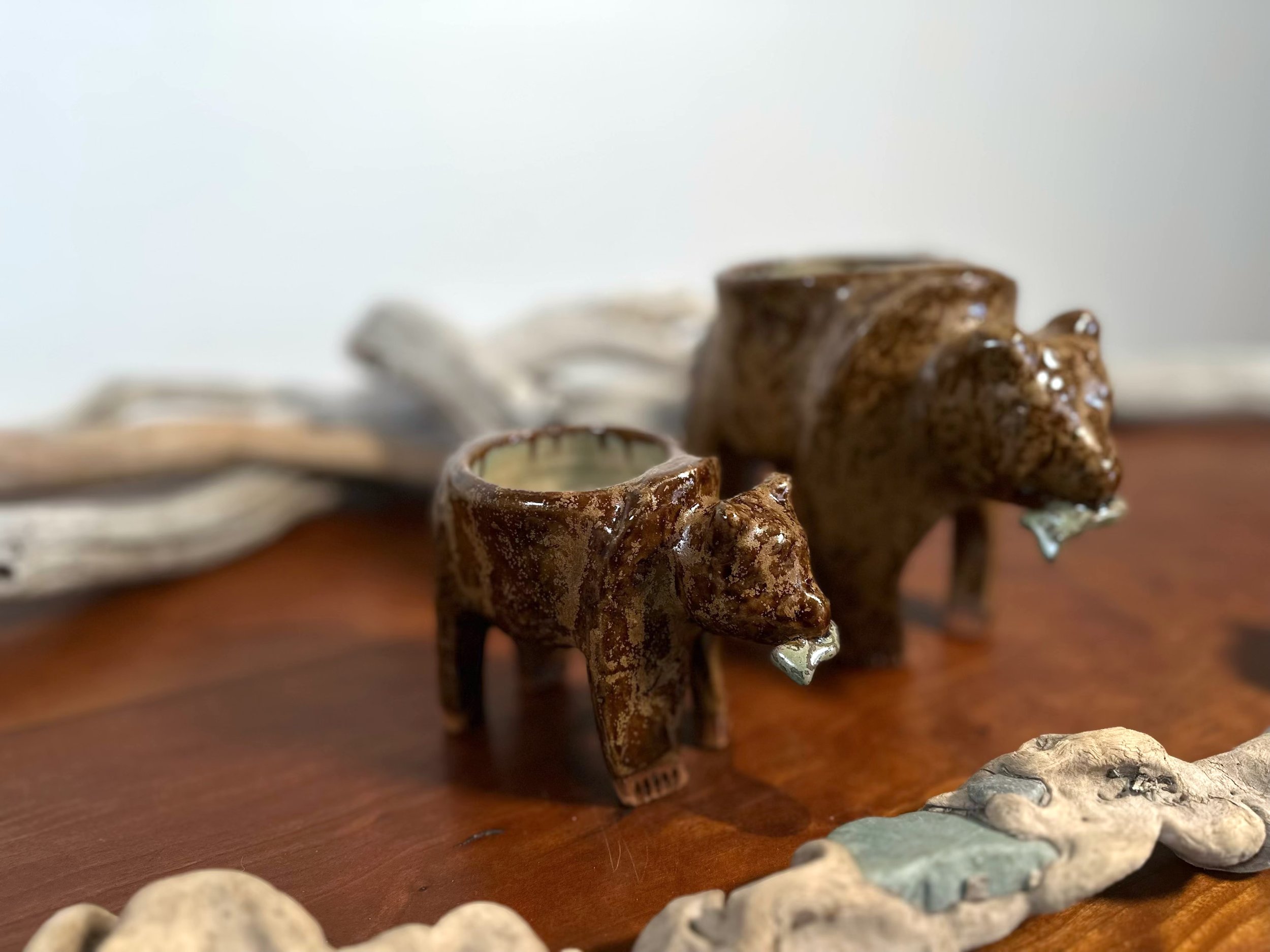 small and large grizzly bear with silver fish by yellowsotneware by jesse fales.jpg