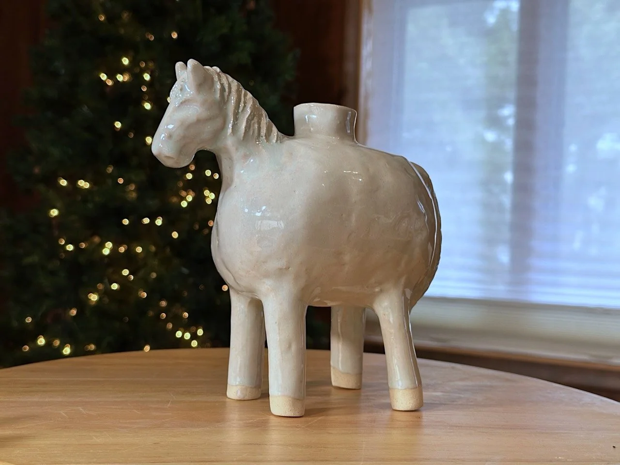 whiite Horse 12 jesse Fales Yellowsotne Wild Life.jpeg