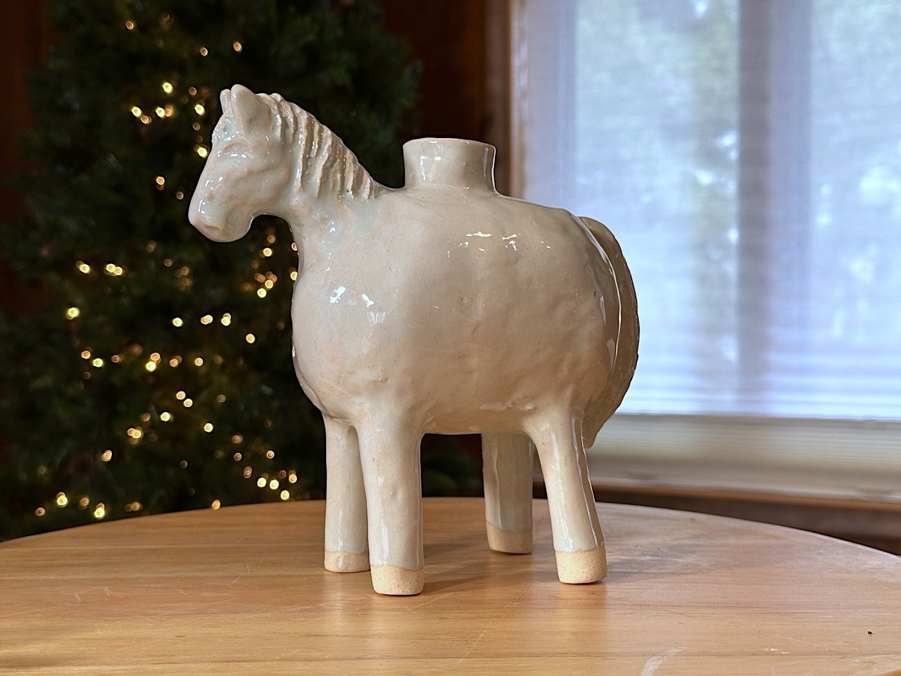 White Horse 5 © Jesse fales Wild Life Ceramics Yellowstone White Horse Stoneware 2024-14.jpeg