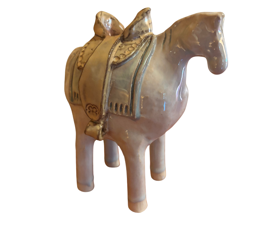 saddle horse white-2.png