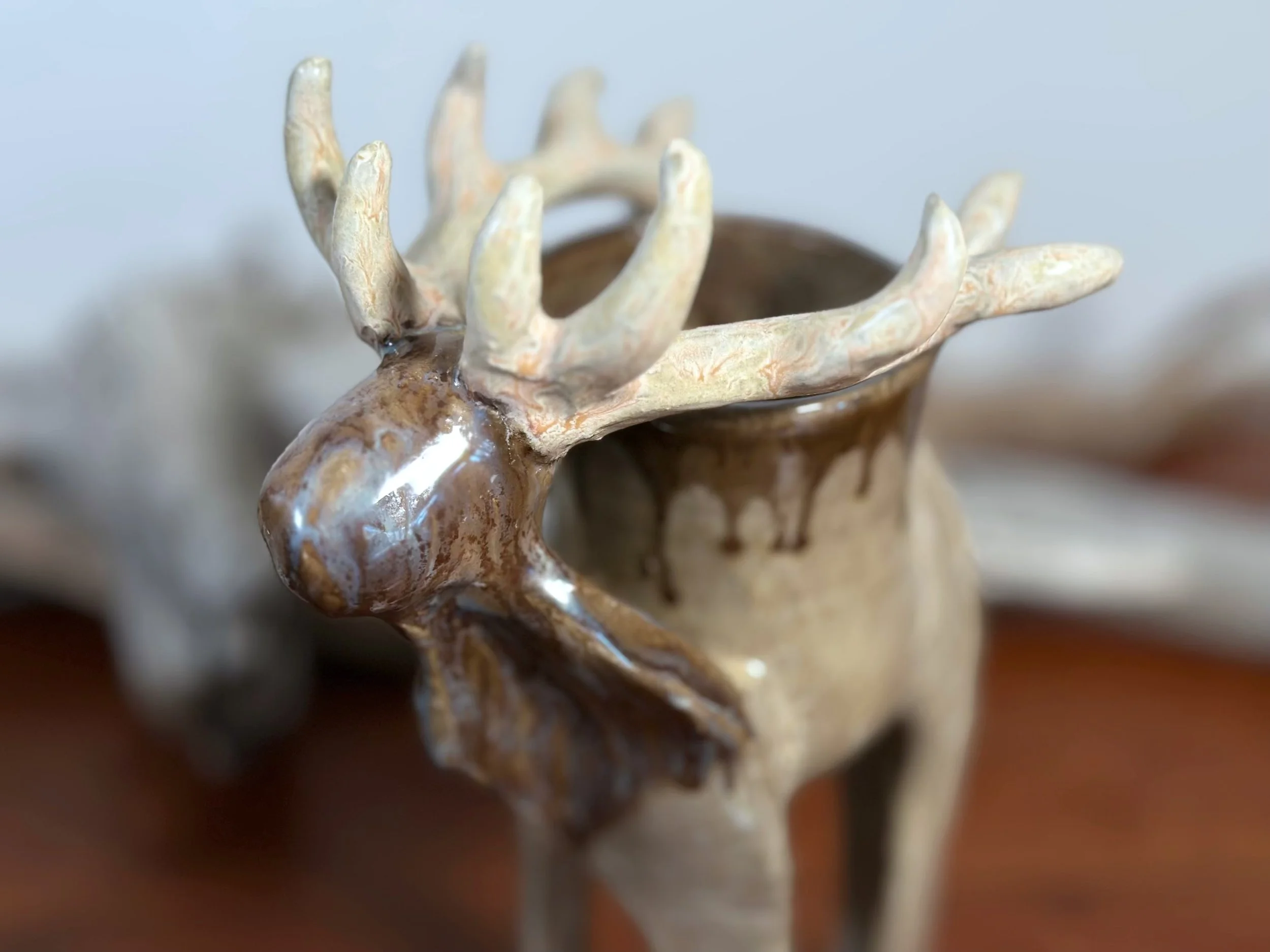 beautiful detail of large Elk vase ceraic by Yellowstoneware by jesse Fales.jpg
