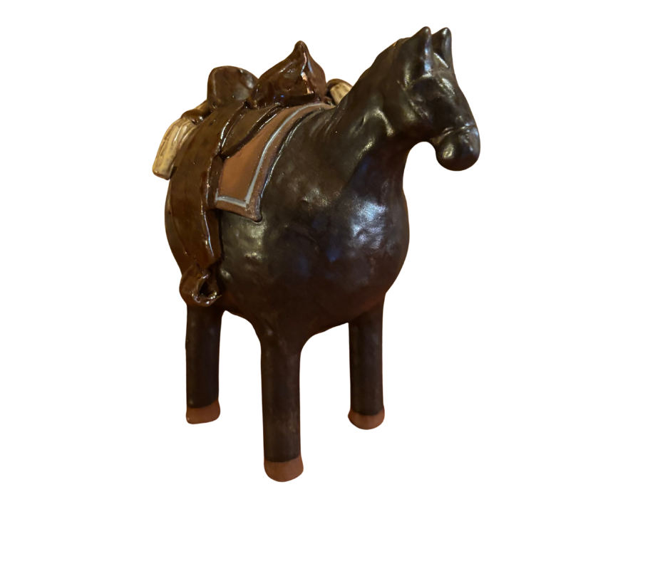 saddle horse black.png