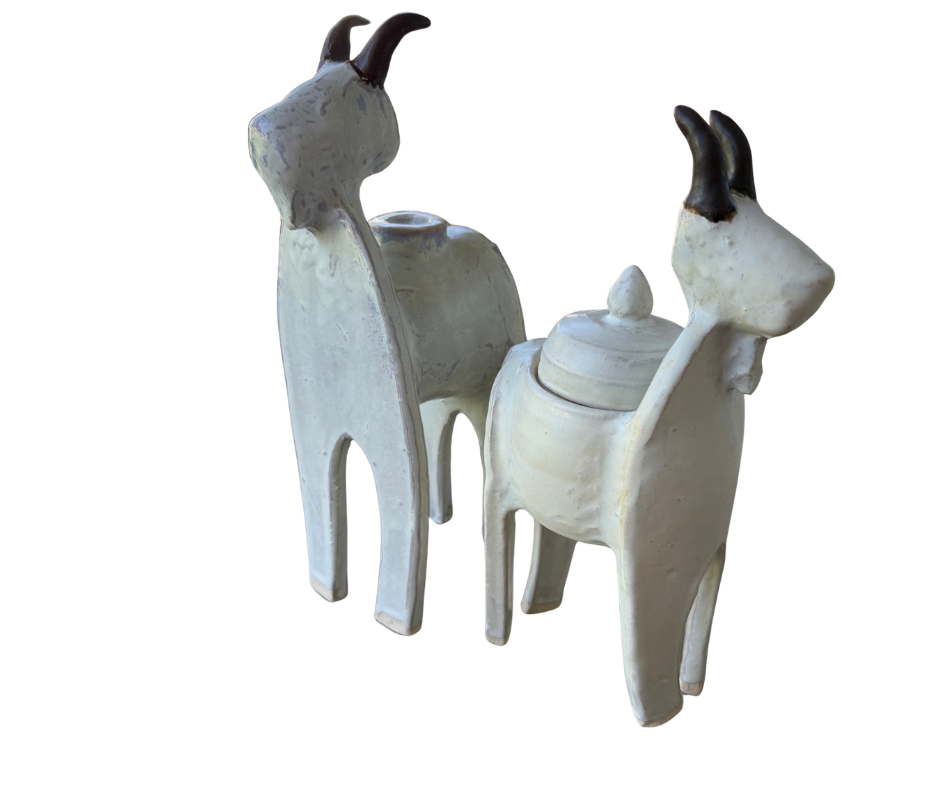 mountain goat vase + container.png