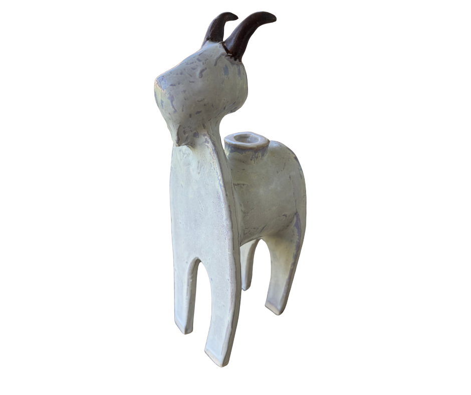 mountain goat vase.png