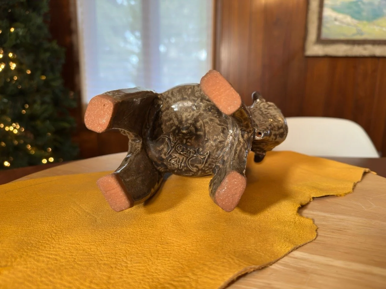 Big brown Bison Vase - Yellowsotne Wildlife Collection signed.jpeg