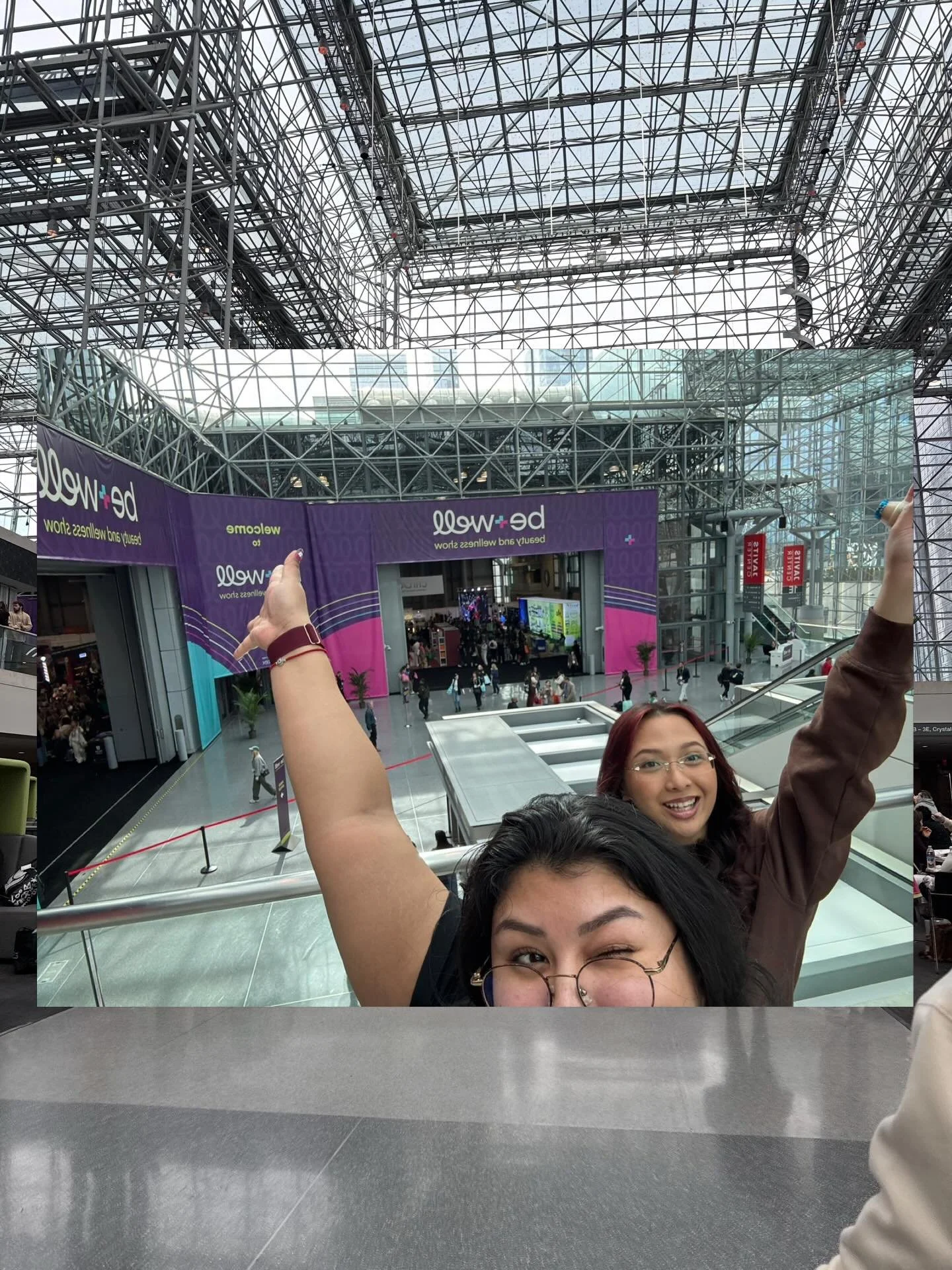 A couple weeks ago the sweet Mary and Patricia attended the Be Well NY Show @ibs_shows @iecsc_be_well_shows and had the best time exploring everything the beauty industry has to offer!

From testing out new tweezers and tools, to discovering new prod