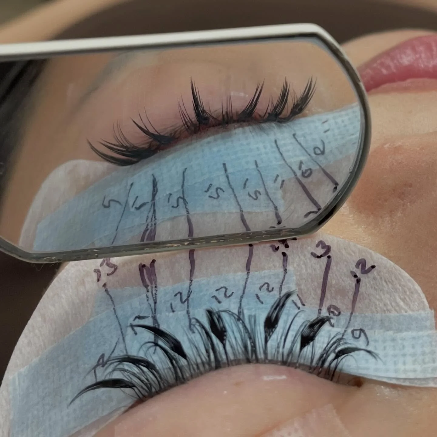 #mangalashes loading 🌀 MHM!!!!! Get in Mary&rsquo;s book asap @mars.the.esthi 🫶

#nj #njlashtech #njlashartist #njsalon