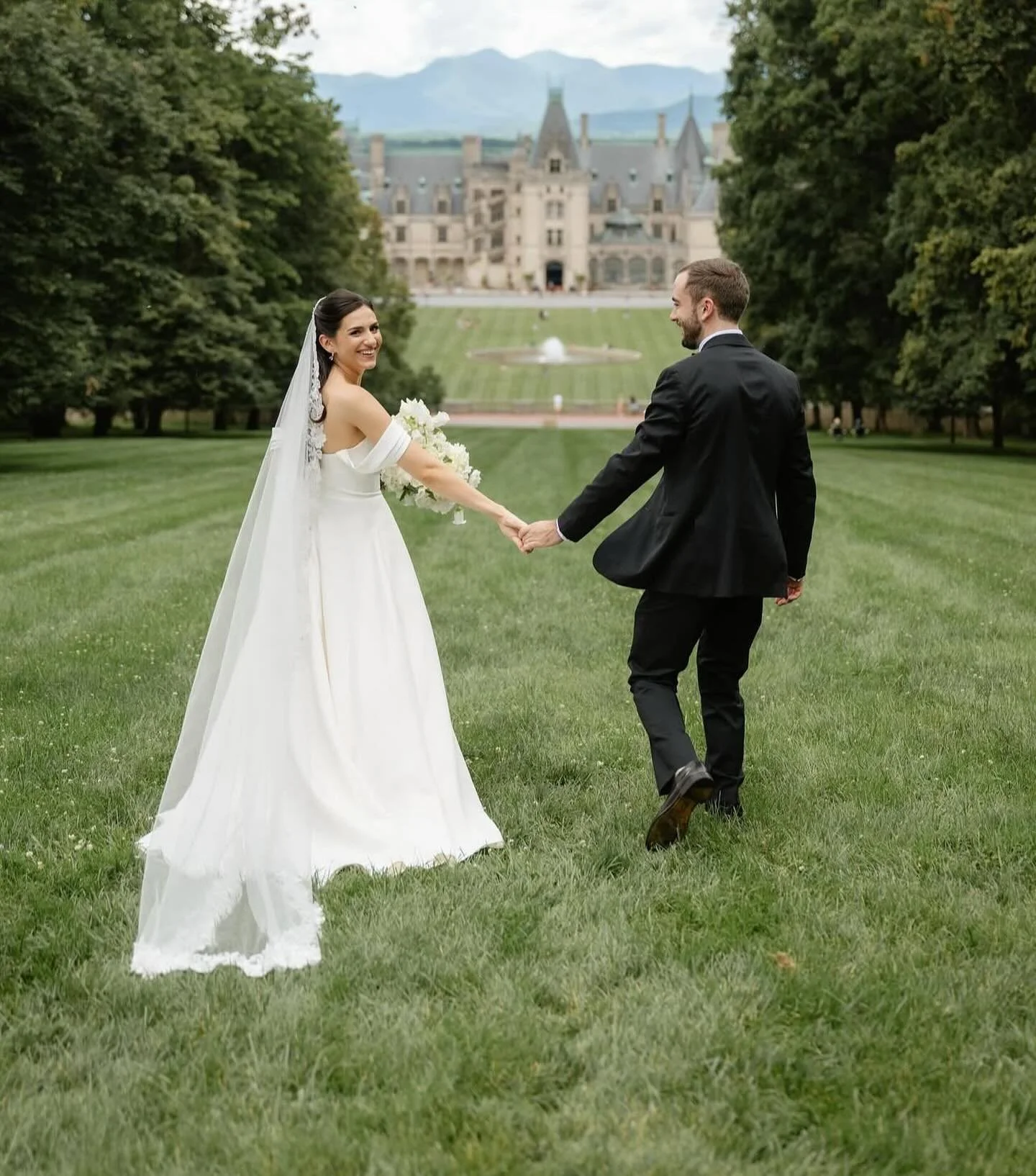 Forever starts here! 💍

Vendor Spotlight
Planner: @jenkinsandcoweddings
Photographer: @amykolophoto
Bridal Beauty: @brushworx
Venue: @biltmoreestate 

🩵: Brushworx: Hair &amp; Makeup
👰&zwj;♀️: Weddings | Engagements | Events
🖥️: www.brushworx.net