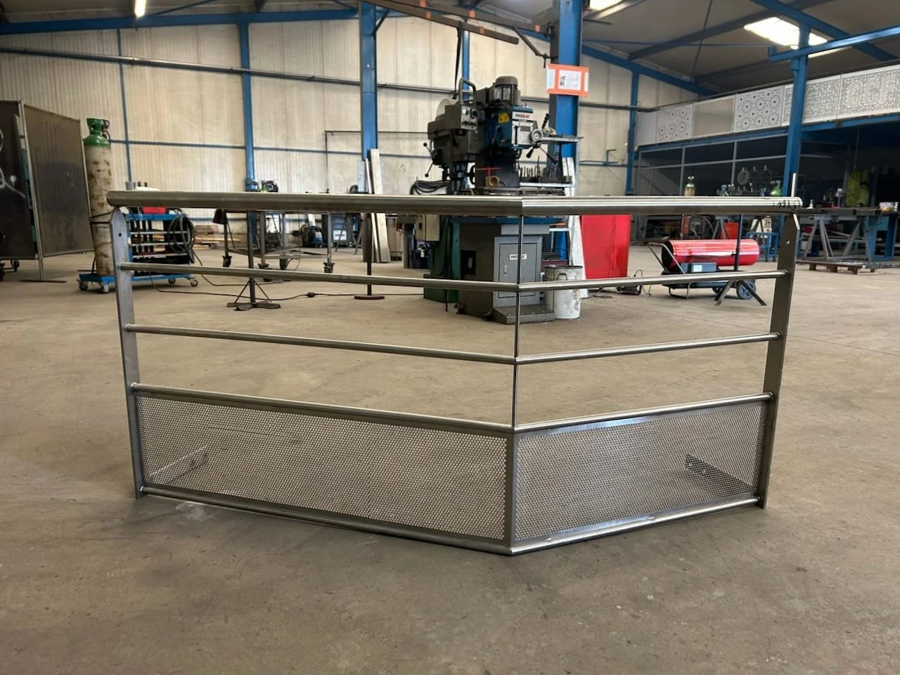 WhatsApp Image 2025-02-14 at 13.10.52.jpeg