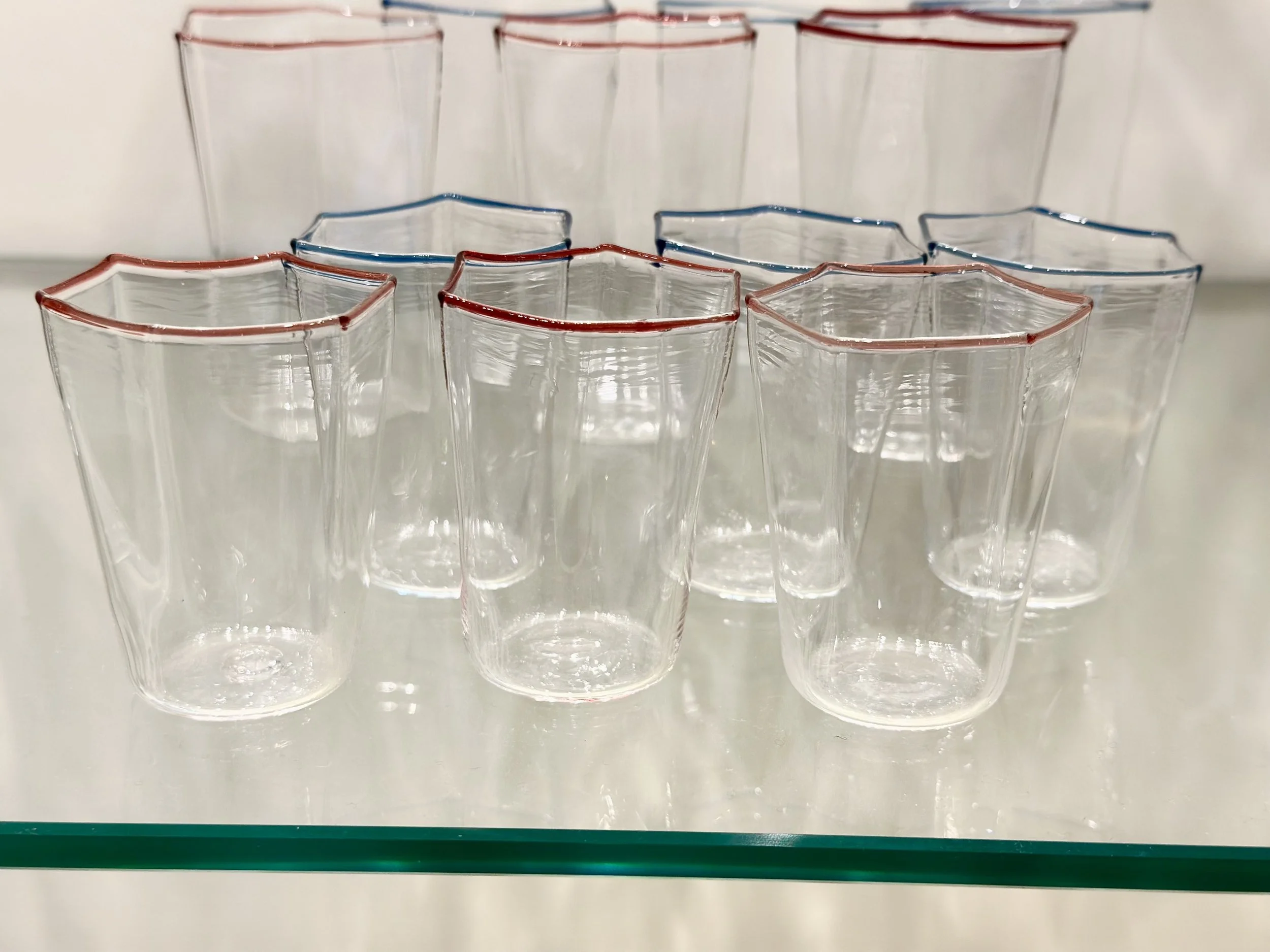 Shot esagonali €35,00
(contattarci per la disponibilità dei colori)