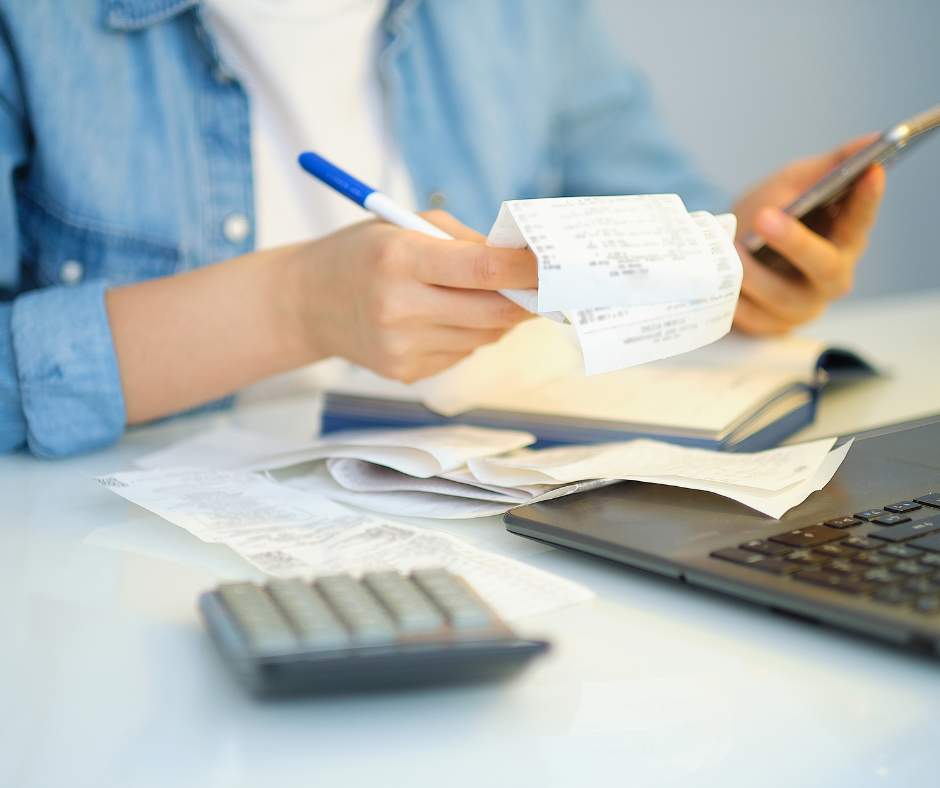 Who Pays the Mortgage and Bills While an Estate Is Being Settled in Washington?