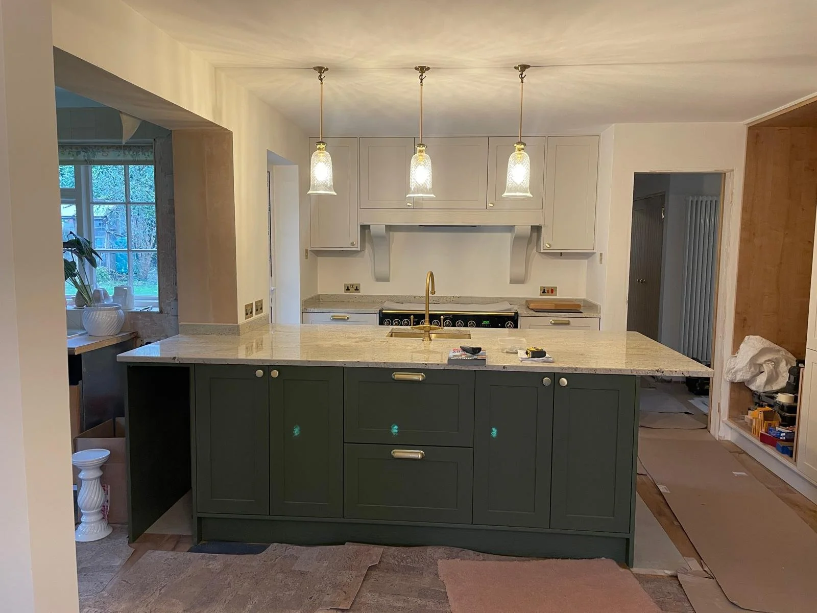 kitchen isntallation romsey southampton carpenter.JPG