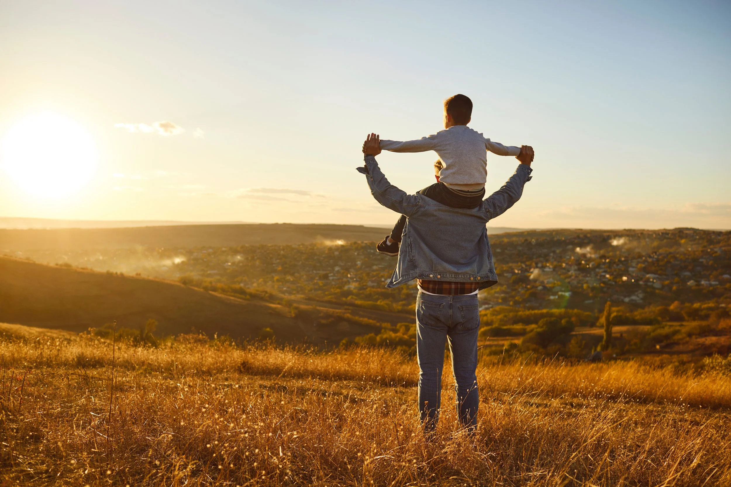 Raising Healthy Kids in a World Built for Bad Habits: A Dad’s Playbook for Building Lasting Wellness