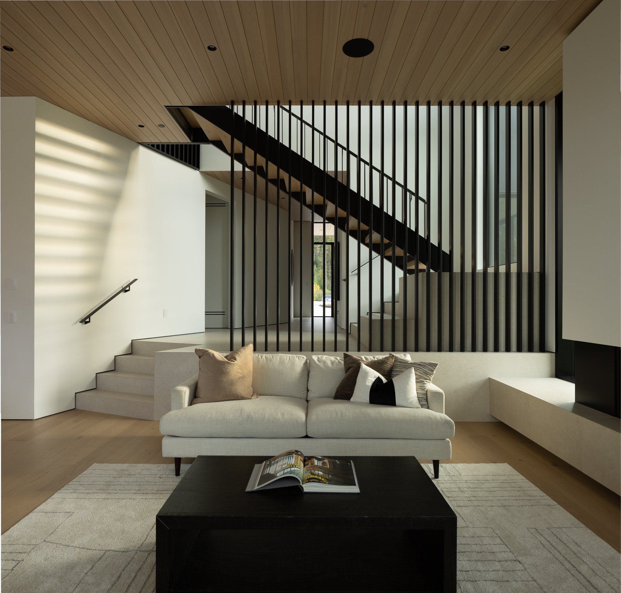 9257 living room and staircase.jpg