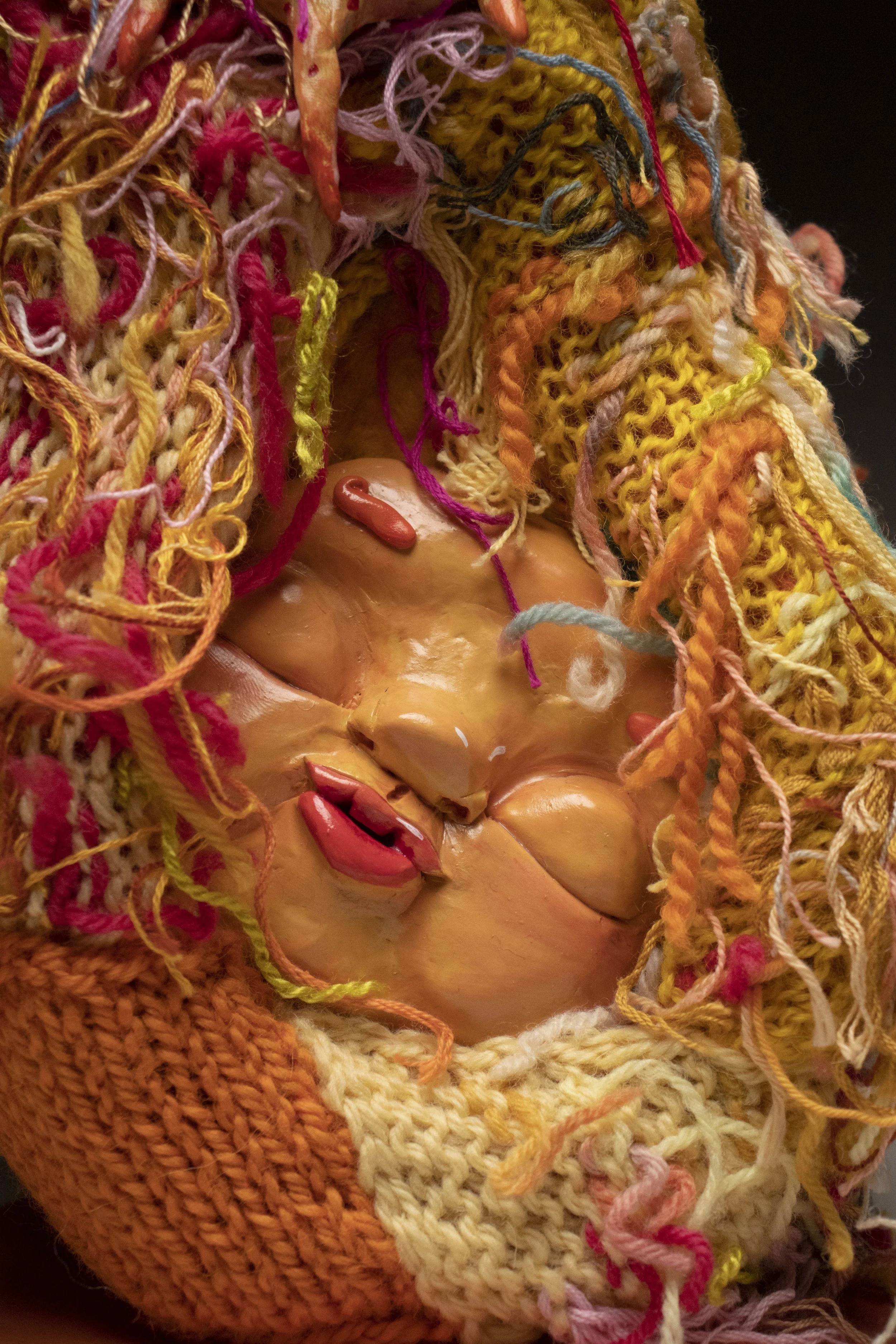 Happy Yellow.

Polymer clay, wire, acrylic paint, yarn on wood 
30 x 18 x 13 cm
2023