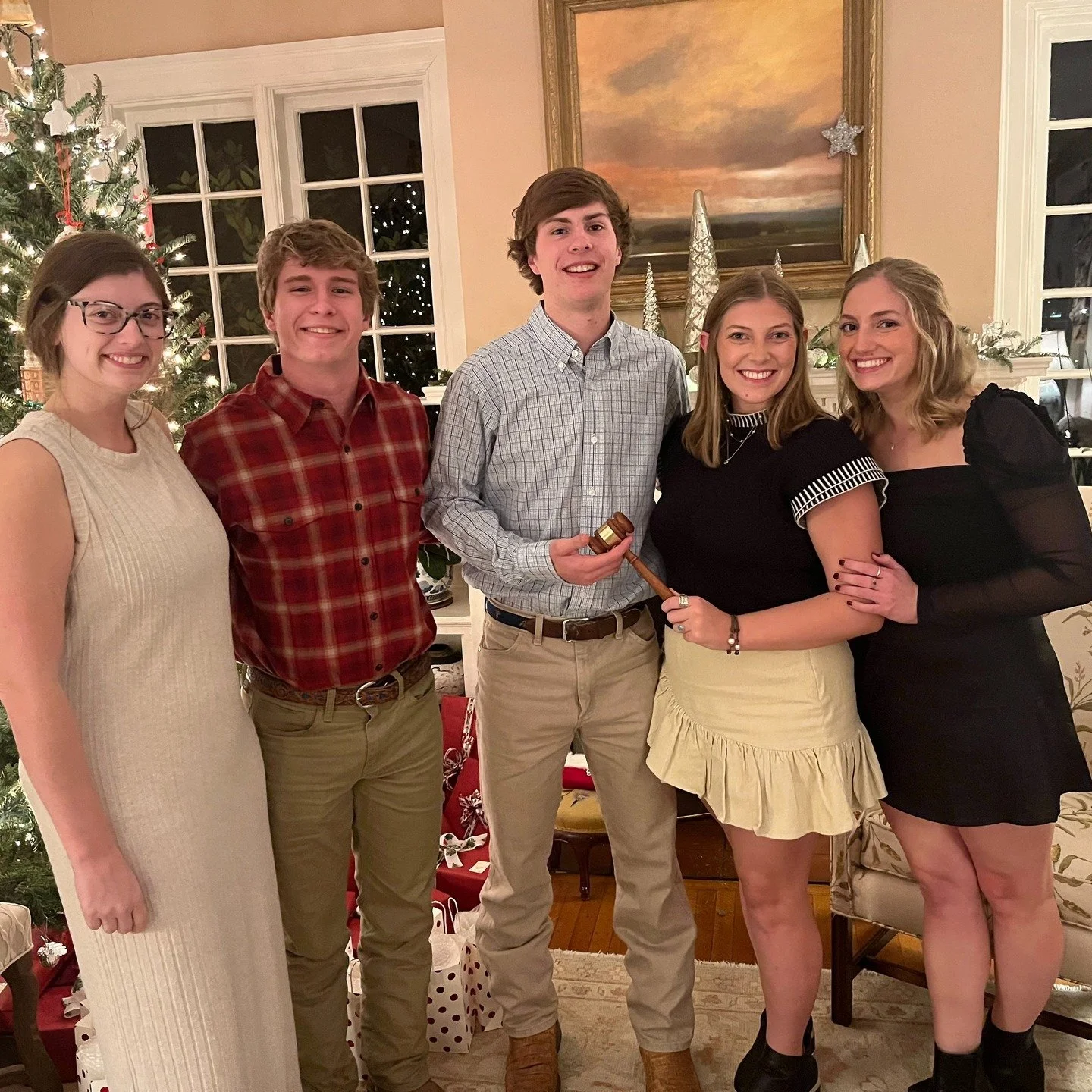 Giving that lasts for generations.

At the Community Foundation for Greater Rome, families can create family funds&mdash;a way to make generosity a shared experience. Each year, one of our local families passes leadership around among the next genera