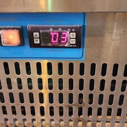 Model: SL850V||
H:1350mm||
W: 1500mm||
D:740mm||
4 Display Levels||
Refrigerated: 2 to 8°C||
Ambient 40ºc & 90% Rh||
Black Trim & Shelving||
Triple Glazed Front With Heated Wire ||Filaments To Stop Condensation||
Danfoss Or Tecumseh Compressors||
Ger