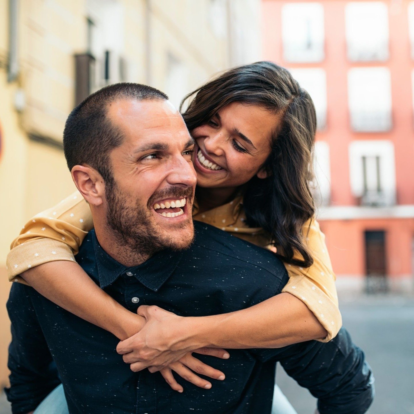 🎉 Big laughs, bright streets, and your favorite person
This is what vacation magic looks like. Playful, personal, and totally you. We don&rsquo;t just take photos&mdash;we capture your vibe.

#SnapValencia #VacationPhotography #CouplePhotoshoot #Cap