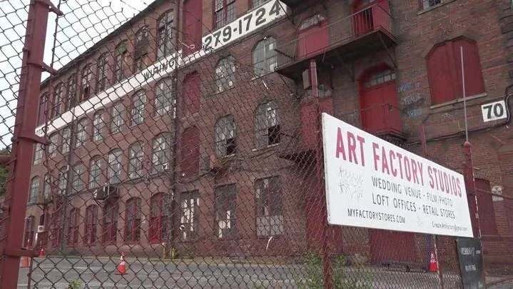 Great Falls Center Steps In for Couples After Art Factory Closure