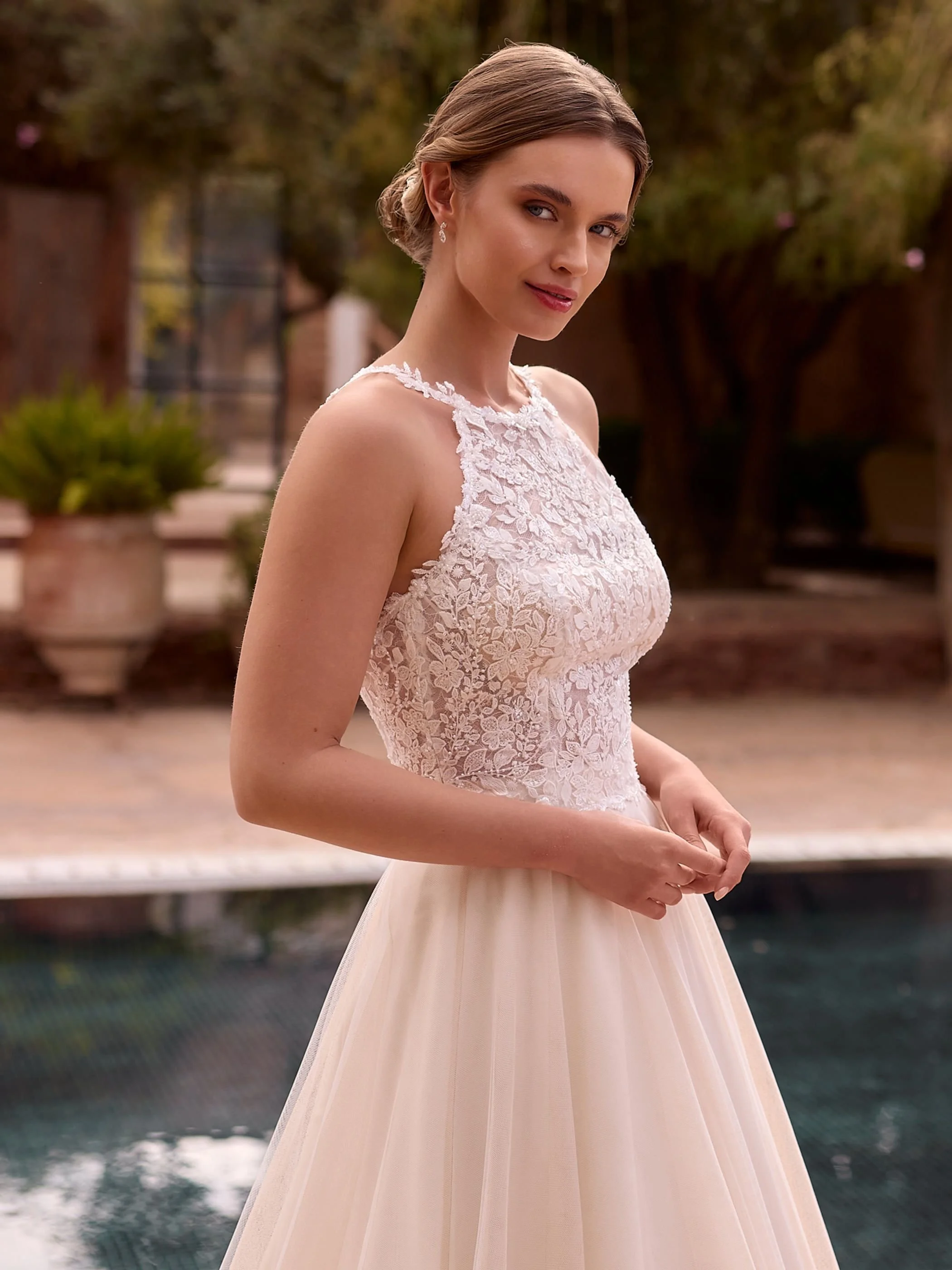 bianco-evento-bridal-top-e502-_4__1.jpg