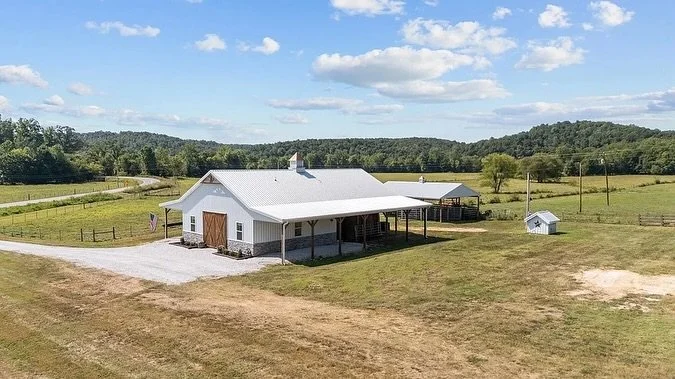 Link 🔗 in bio for more info! Dream barndominium on 48 acres in Waverly, TN &mdash; rolling fields, Spring Creek frontage, and endless potential.

$649,900
6405 Clydeton Rd, Waverly, TN 37185
#Barndominium #TennesseeRealEstate #FarmLife #Homestead #A