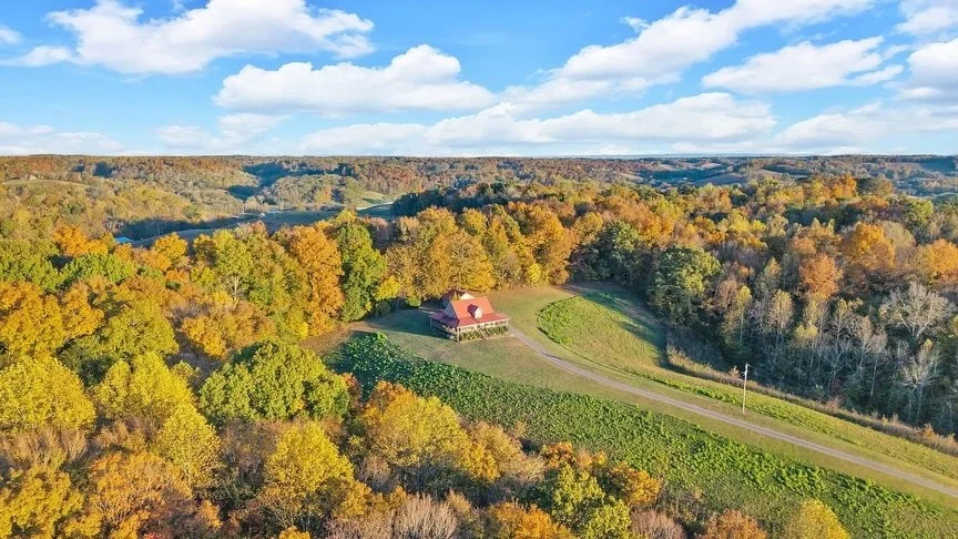 Link 🔗 in bio for more info!
This is what life in Tennessee really looks like. A handcrafted cabin on 7.5 private acres, cathedral ceilings, natural wood everywhere, and total quiet just minutes from Jack Daniel&rsquo;s. Could you live here full-tim