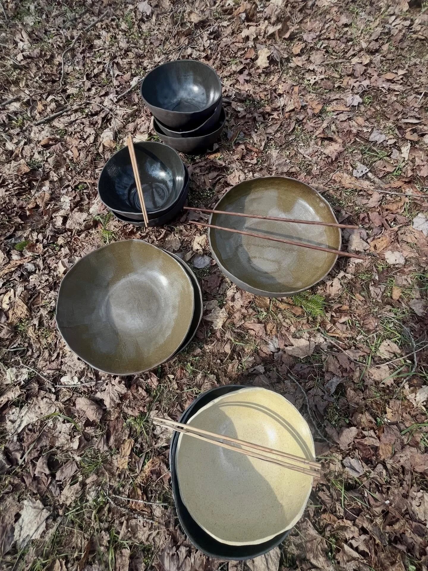 nouvelle collection de poteries, cr&eacute;&eacute;e avec tout mon amour ! Chaque pi&egrave;ce est parfaite et imparfaite comme je suis. pour vos soupes r&eacute;confortantes et vos salades color&eacute;es.

Pour ceux qui me connaissent, vous savez &