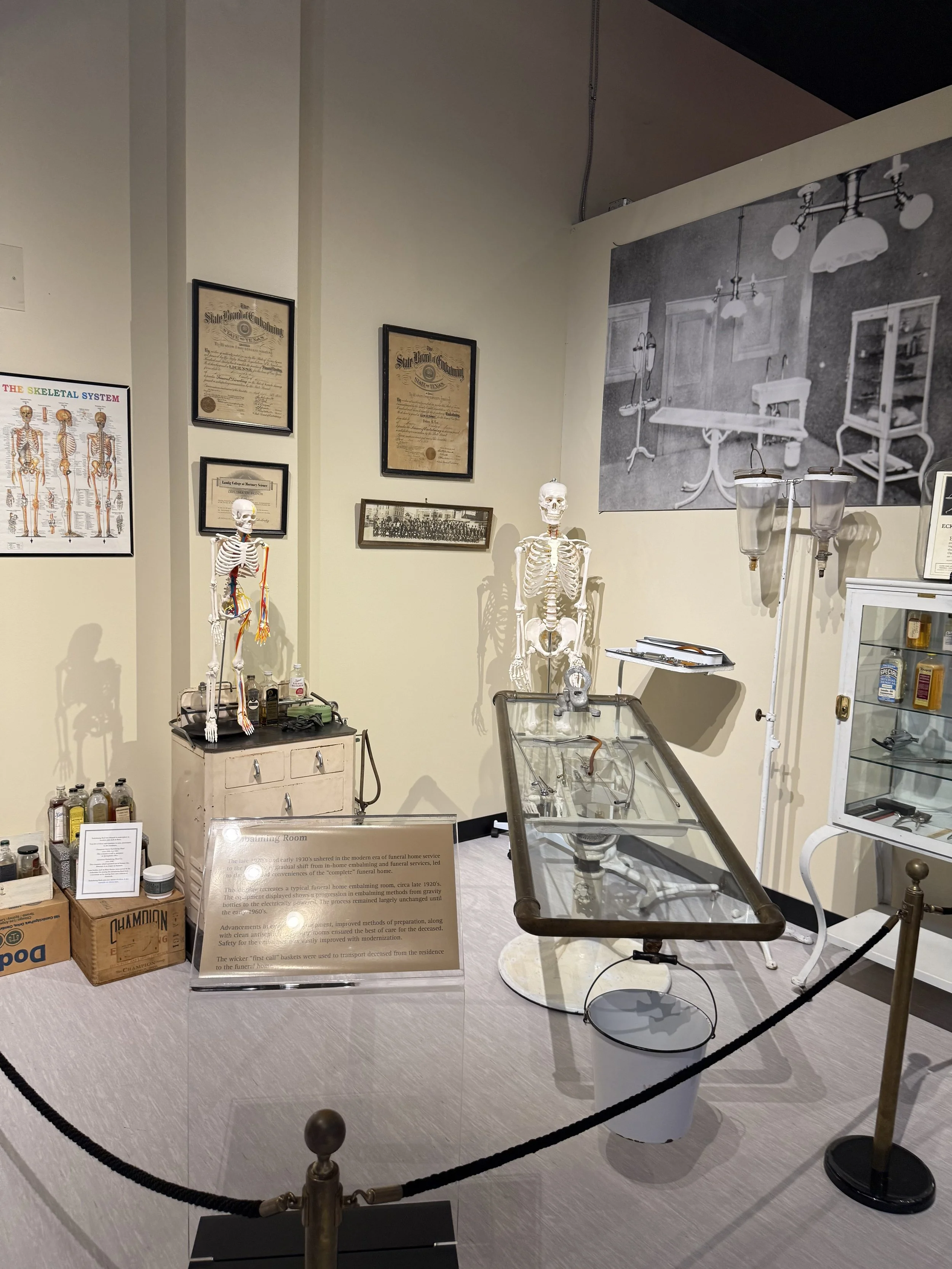 Replica of an autopsy room.