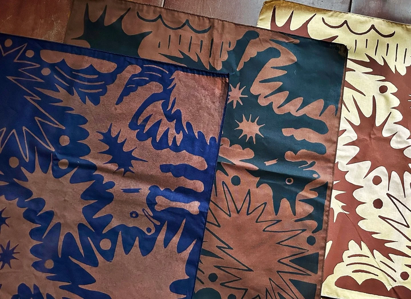 I hired a model (my son) so I could finally take some cute photos of these new screenprinted cotton bandanas! I have one last pop up in Portland for 2025, come catch me this weekend at @portlandsaturdaymarket to get a bandana or other last minute gif