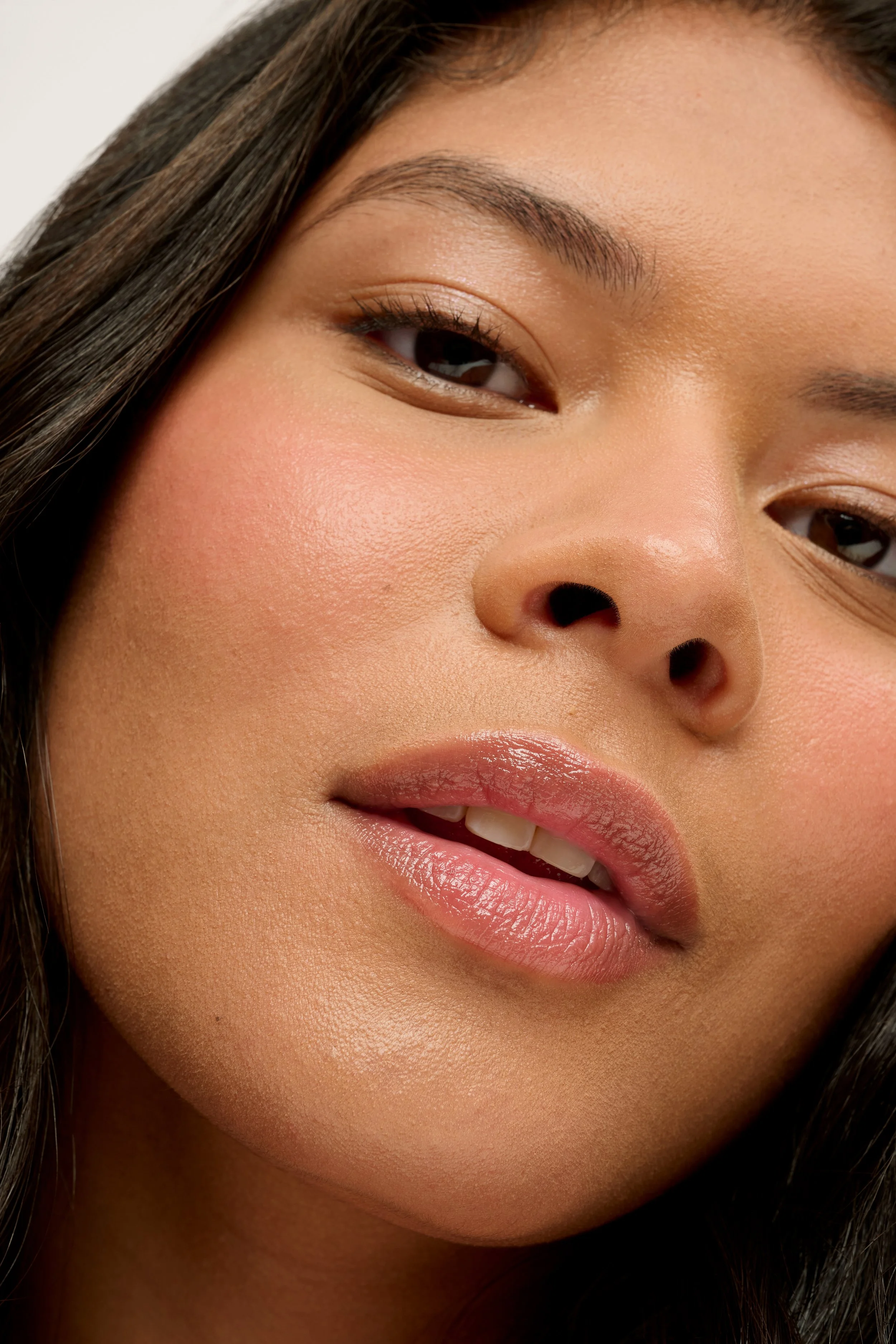 SHOT 20 – DANIELA – WILLA ASPIRATIONAL W PRODUCT_1473.jpg