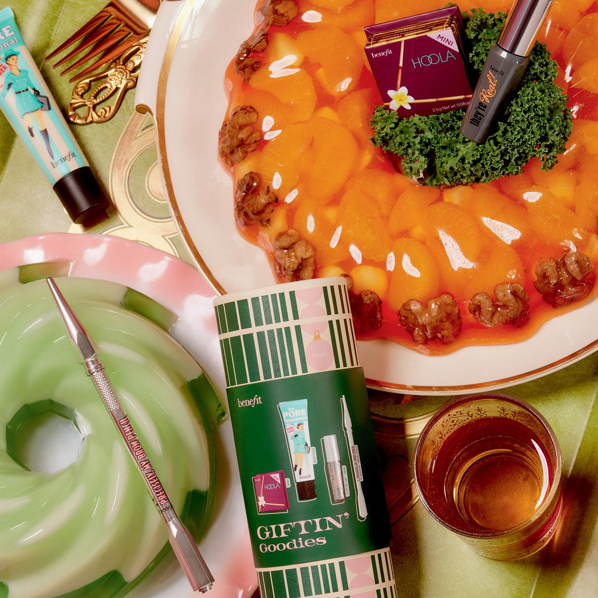 GL23_HolidayEtail_GIFTINGoodies_StylizedProductStill.jpg