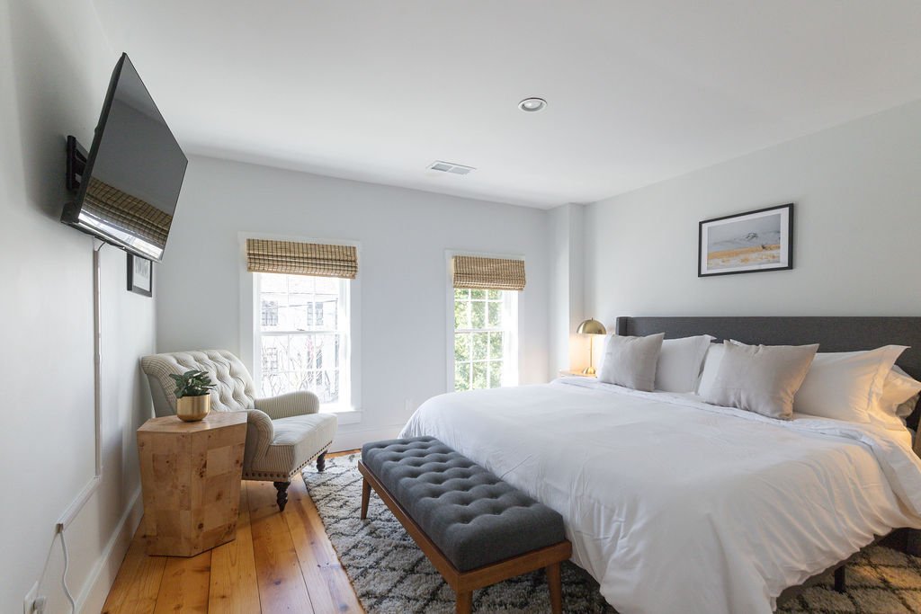 Bedroom2 - King bed