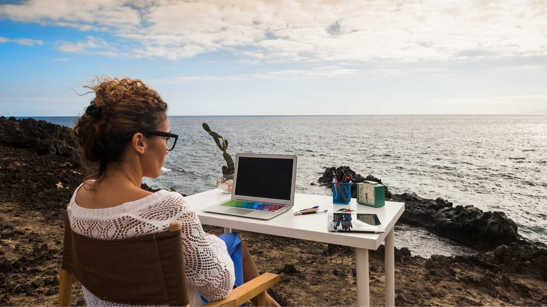 Can travel advisors work anywhere?