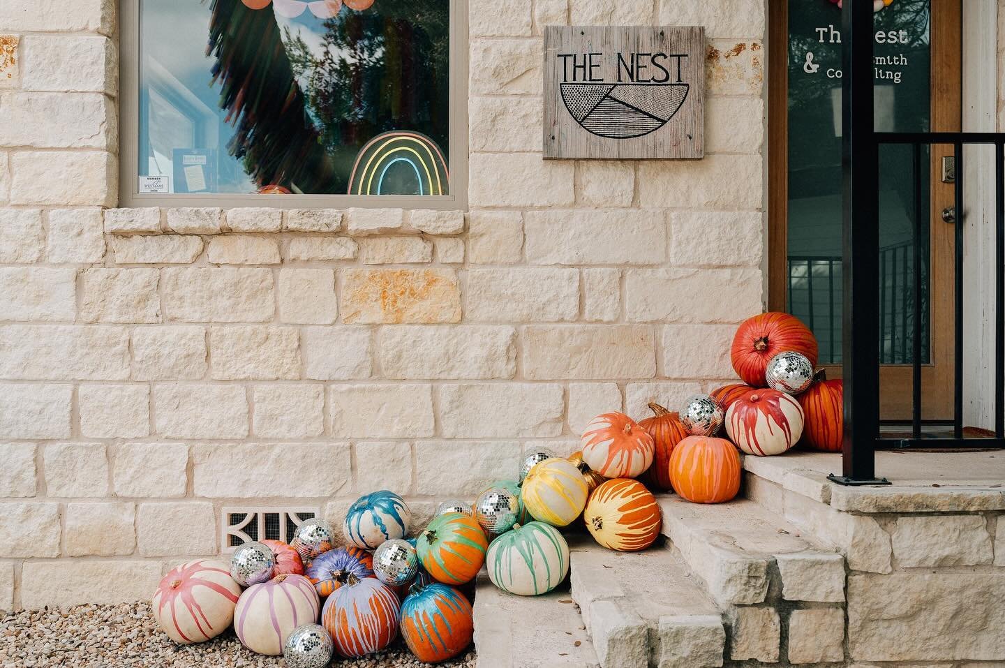 did you know&hellip; we love to support small businesses! let us help elevate your fall decor next year! s/o to the best gourd photographer ever @genevievedaniell