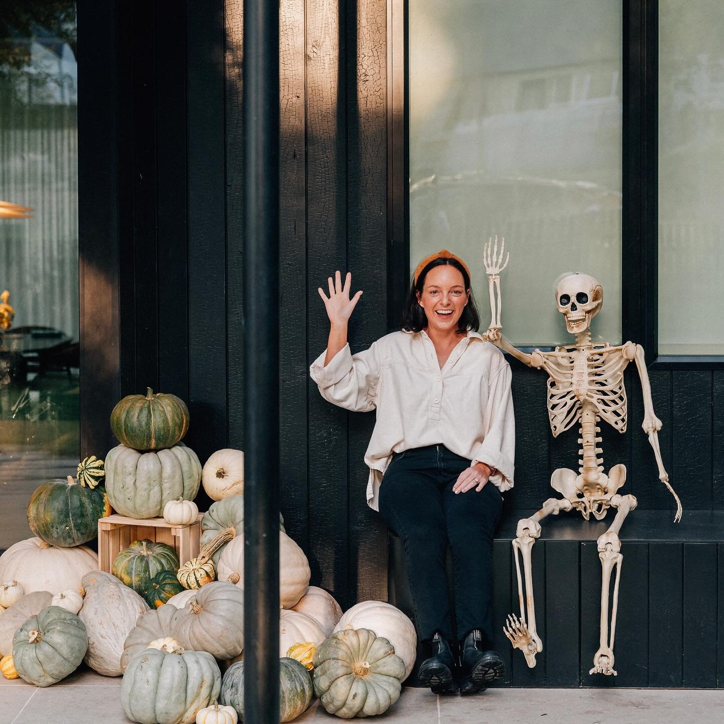 HI! maybe you&rsquo;re new here, but let me introduce myself&hellip; my name is kelly jo and i am the founder of fall y&rsquo;all, austin&rsquo;s premiere porch decorating company. i have lived in austin for almost 7 years. i&rsquo;m located in centr
