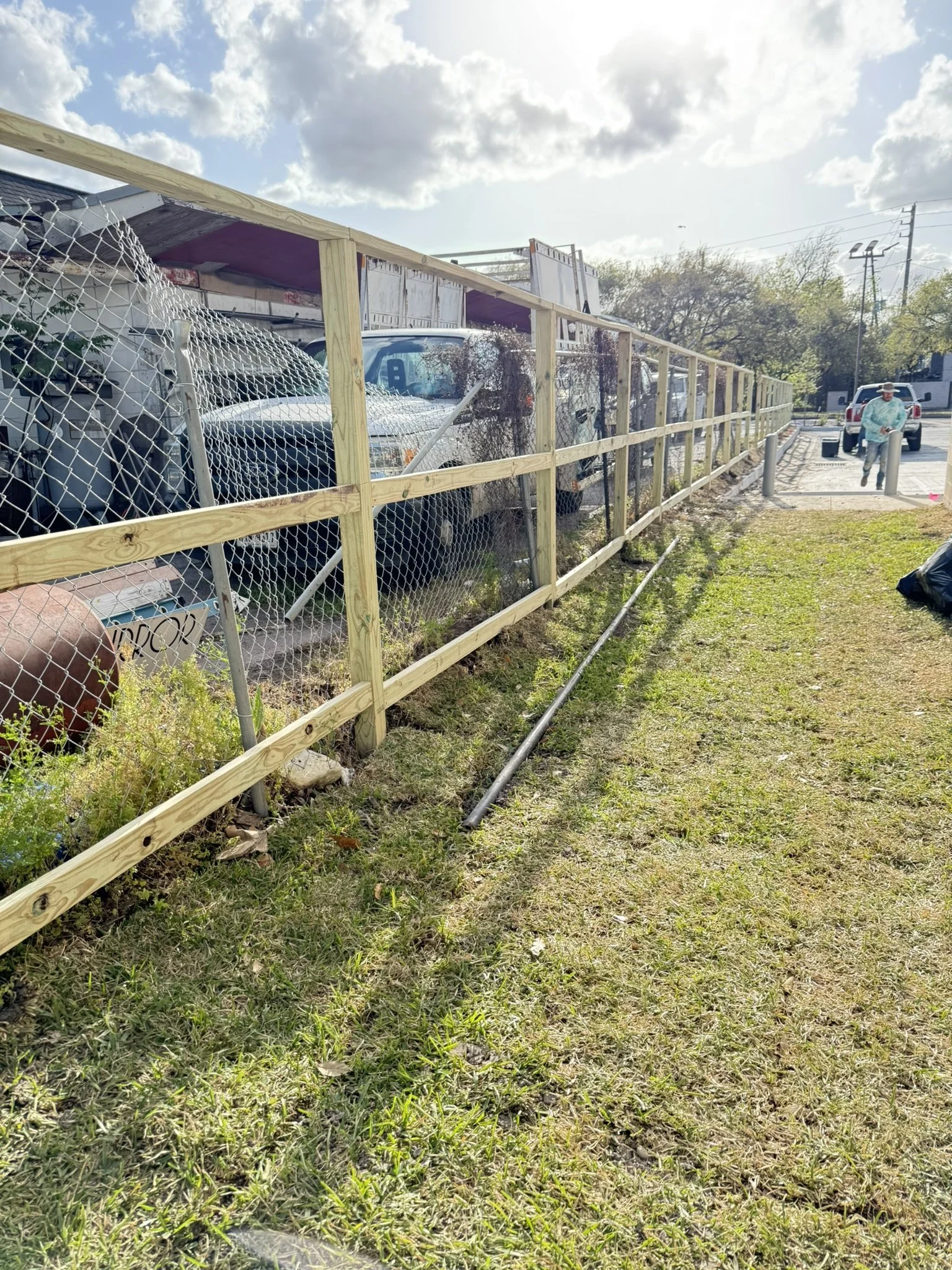 WOODFENCE SWIFT1.JPEG