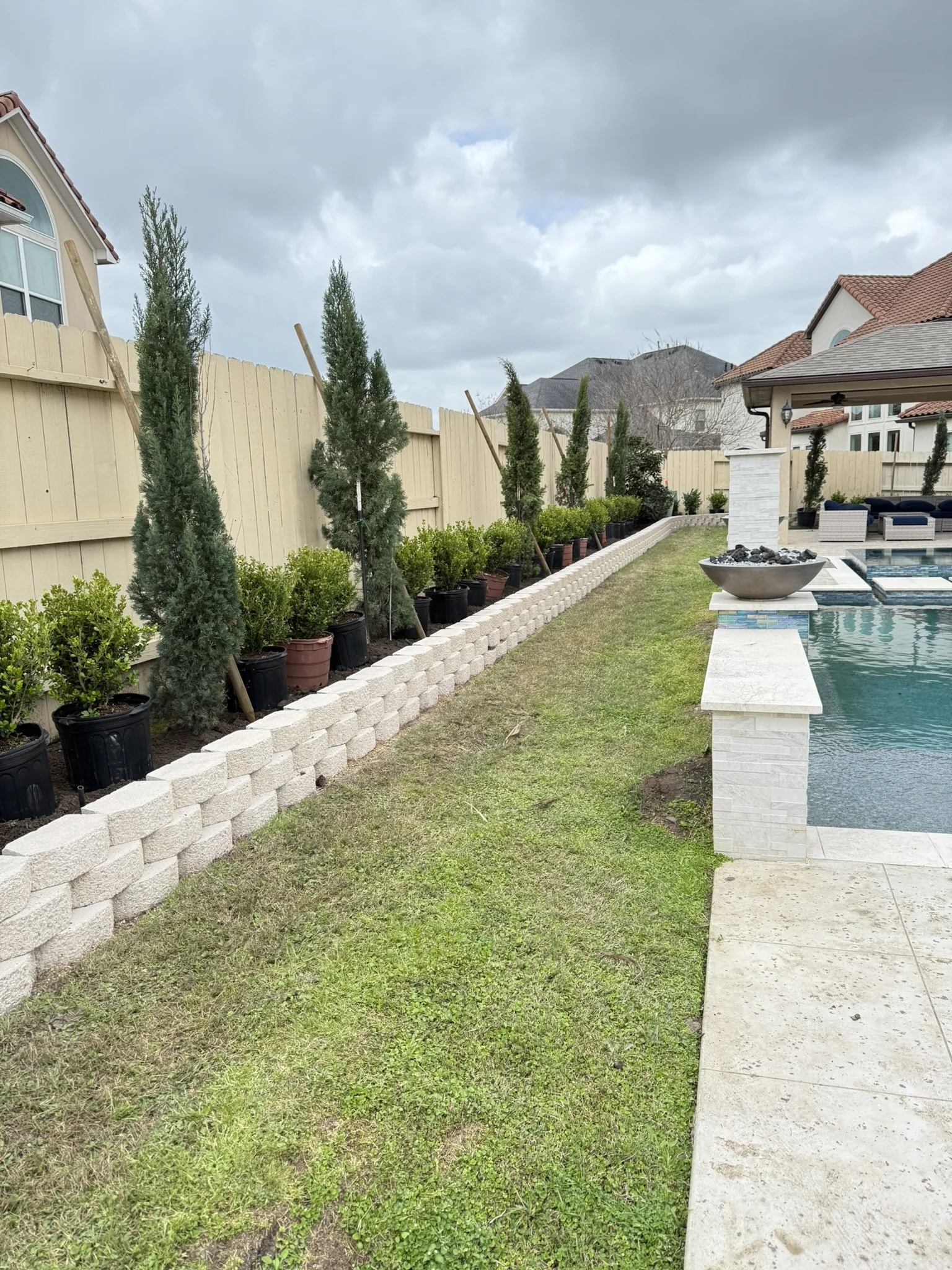 RETAINING WALL LANDSCAPE.JPEG