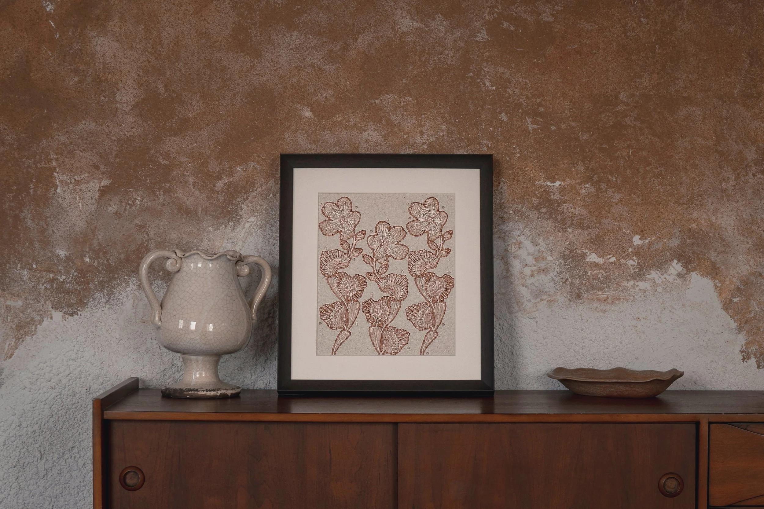 Inspired by Nature: Dionaea Embroidery in Modern Home Decor