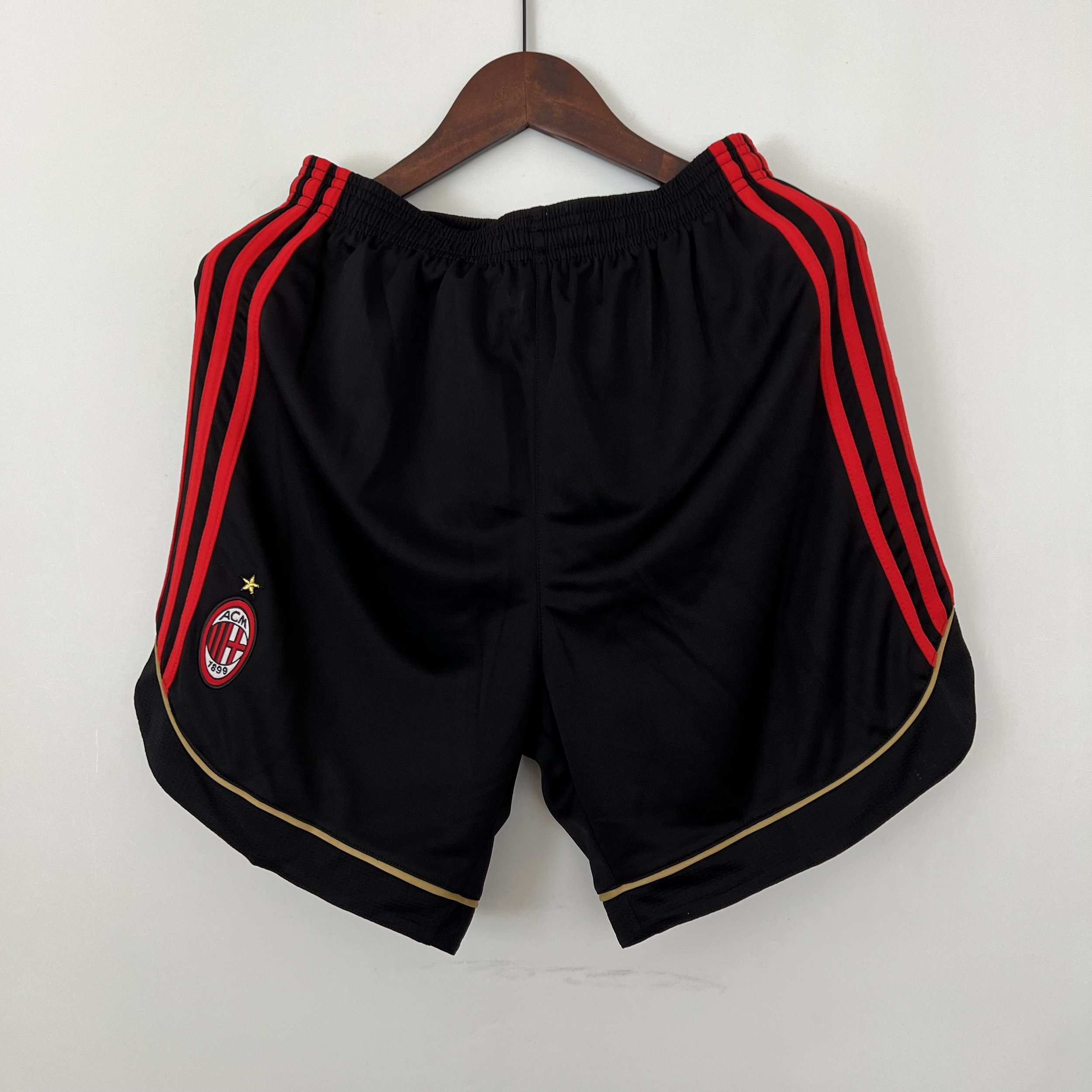 Retro Shorts AC Milan 06/07 Home S-XXL