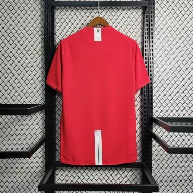 camisa-retro-manchester-united-07-08-home-nike-vermelho-imagem2-jpeg1-c2e2ee9caa6e472ffc16941853319756-1024-1024.webp